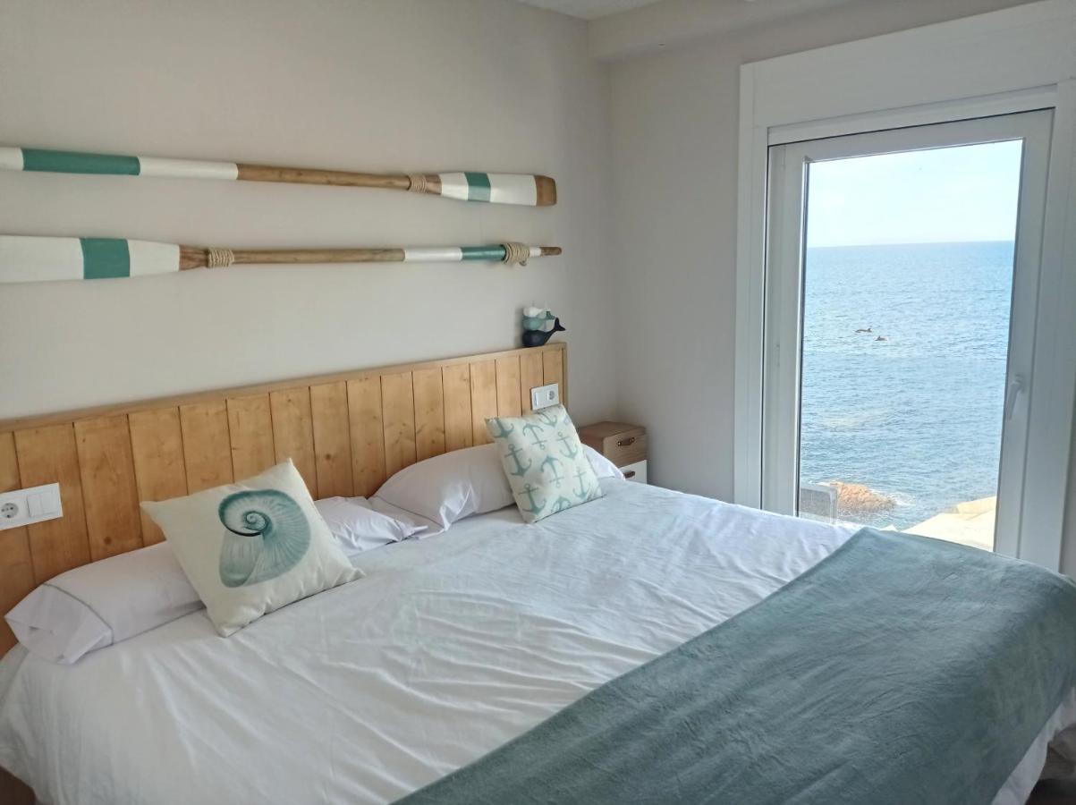 Vila Marina. Casa Marinera Con Terraza Sobre El Mar En Caion Cayón Kültér fotó