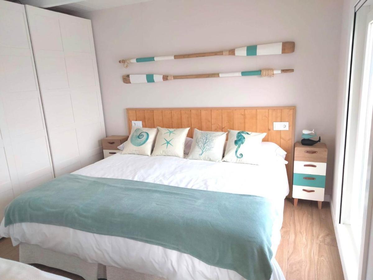 Vila Marina. Casa Marinera Con Terraza Sobre El Mar En Caion Cayón Kültér fotó